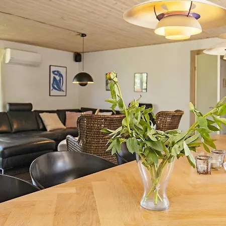 بيت للعطل 10 Person Holiday In Bl Vand