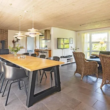 10 Person Holiday In Bl Vand * Blåvand